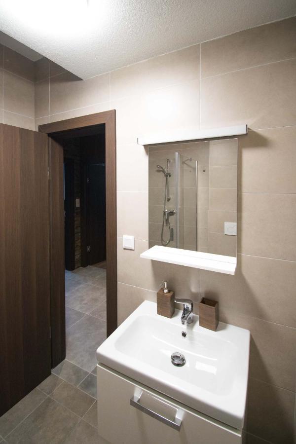 Apartment Lucnica